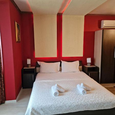 Hotel Gabi Plovdiv Ngoại thất bức ảnh