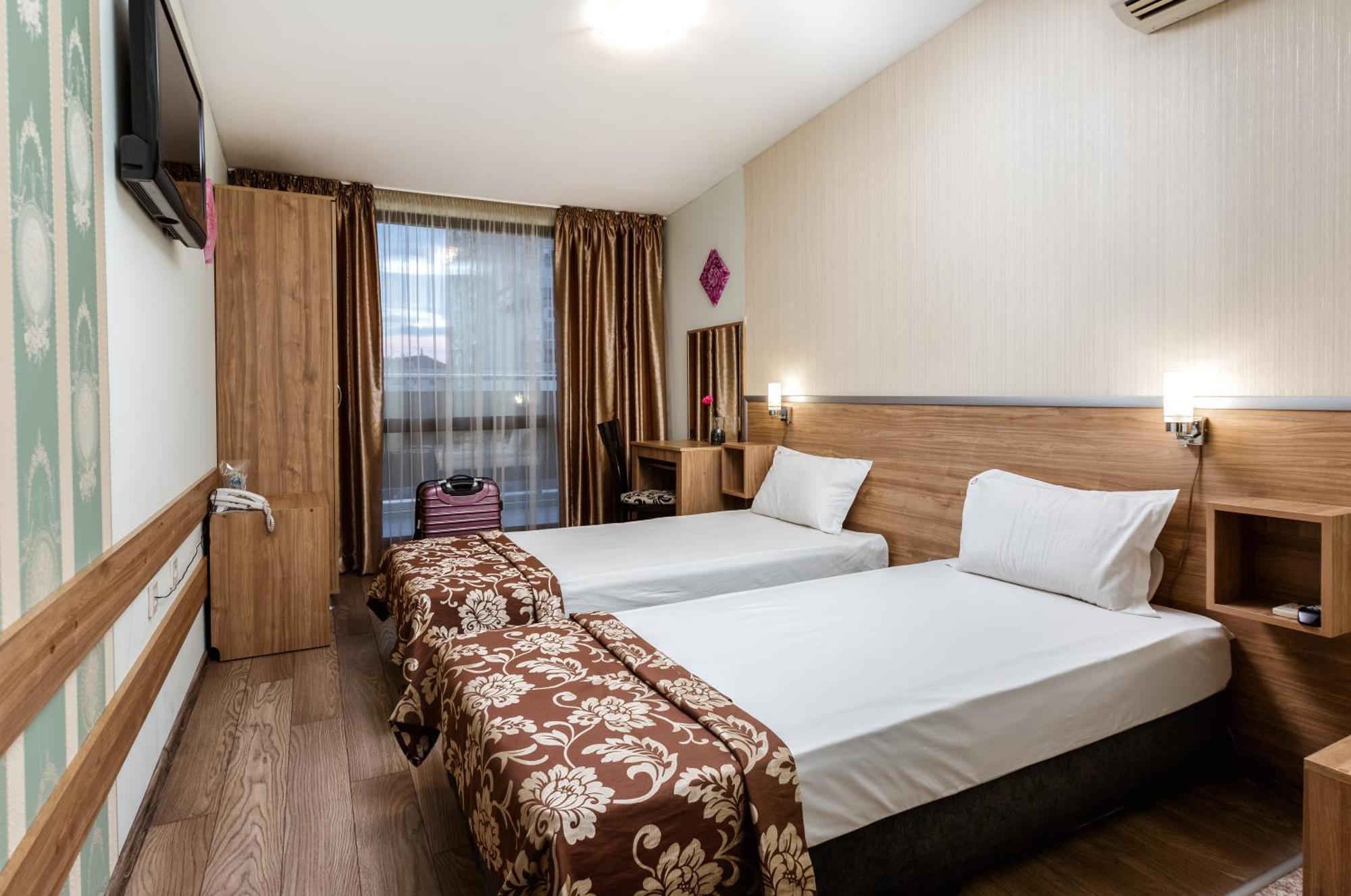 Hotel Gabi Plovdiv Ngoại thất bức ảnh