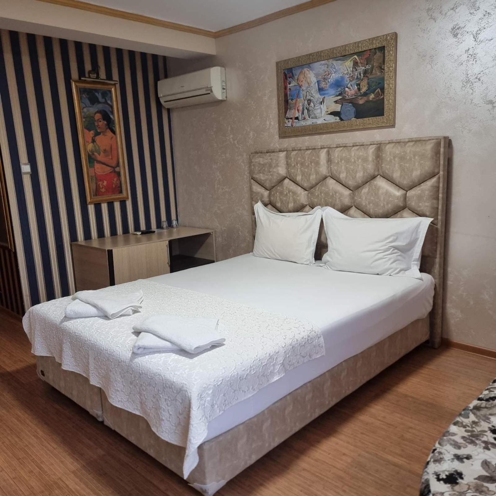 Hotel Gabi Plovdiv Ngoại thất bức ảnh