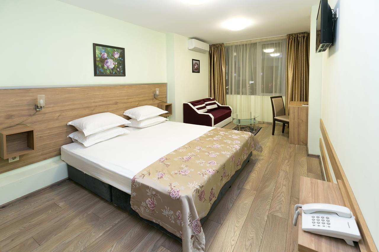 Hotel Gabi Plovdiv Ngoại thất bức ảnh